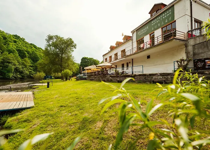 Ostende - U Reky 호텔 Chocerady